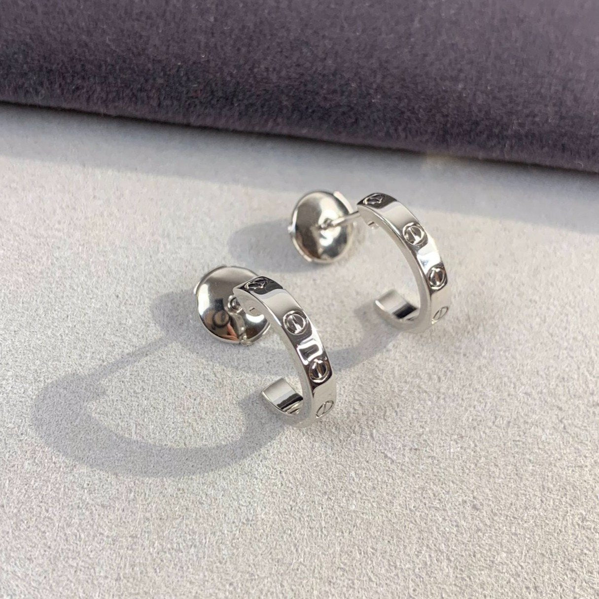 CARTIER LOVE EARRINGS 2.65MM SILVER