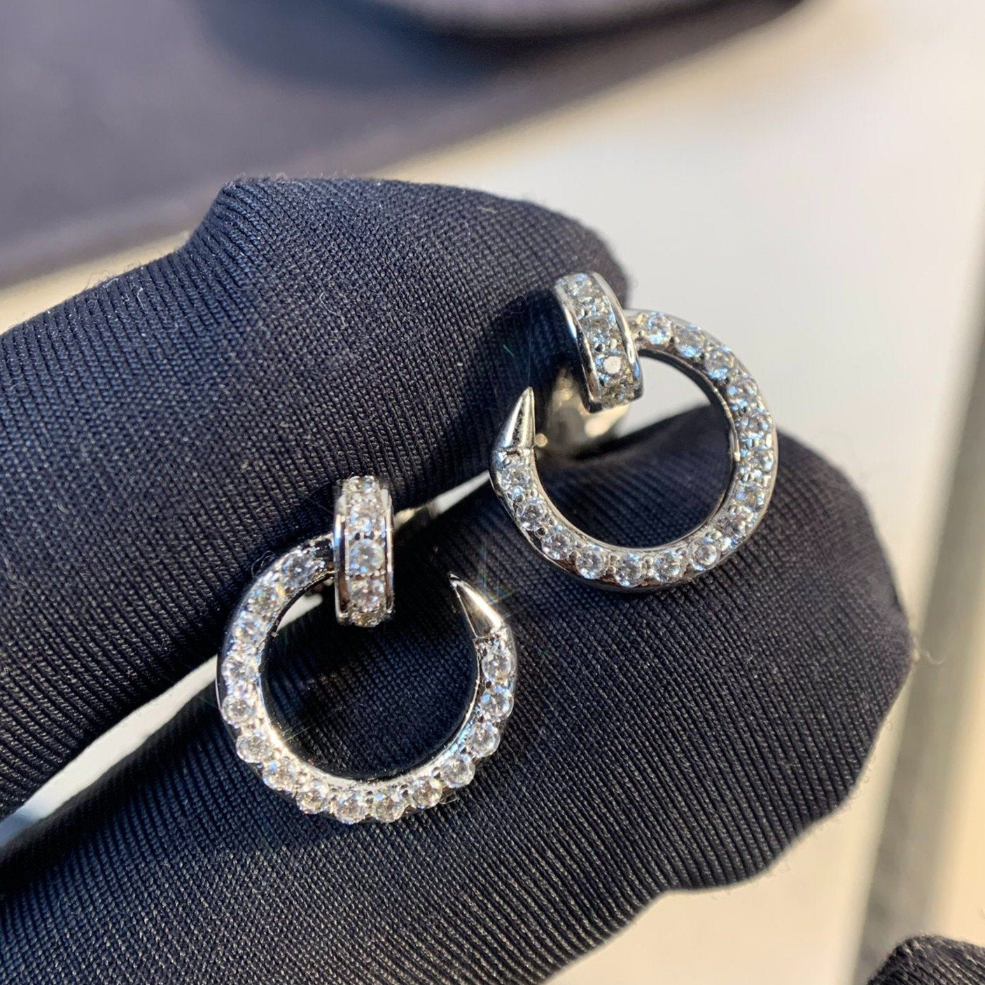 CARTIER JUSTE EARRINGS 3.65MM SILVER DIAMONDS