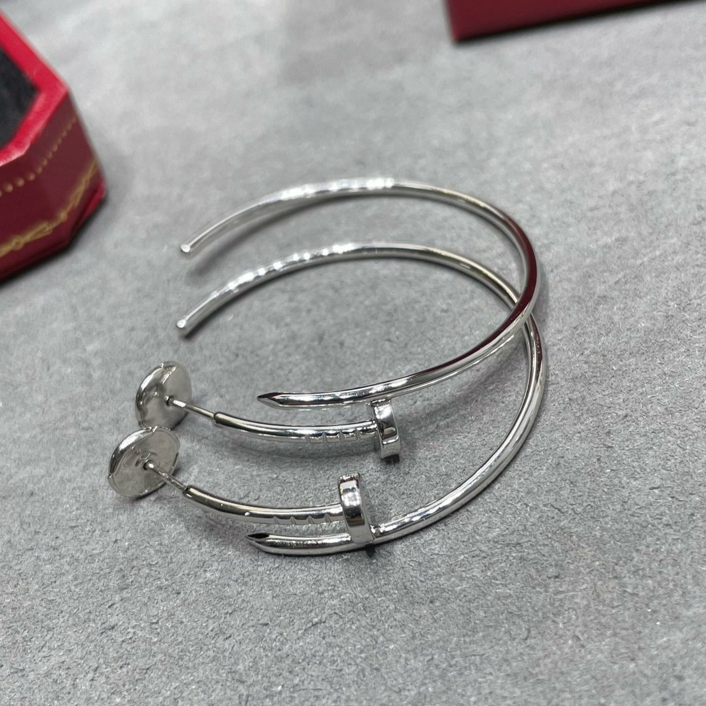 CARTIER JUSTE LARGE HOOP EARRINGS