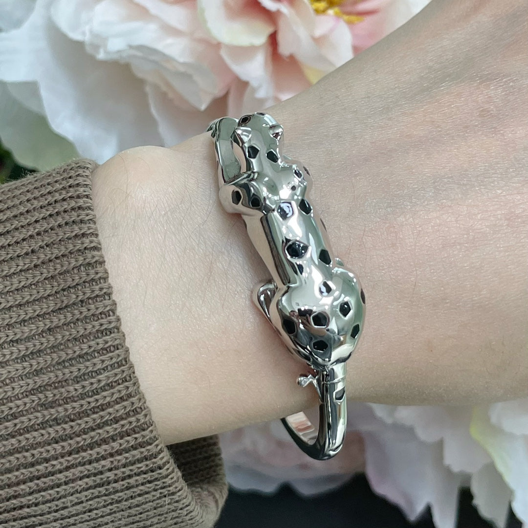 CARTIER PANTHERE SILVER ONYX OPEN BRACELET