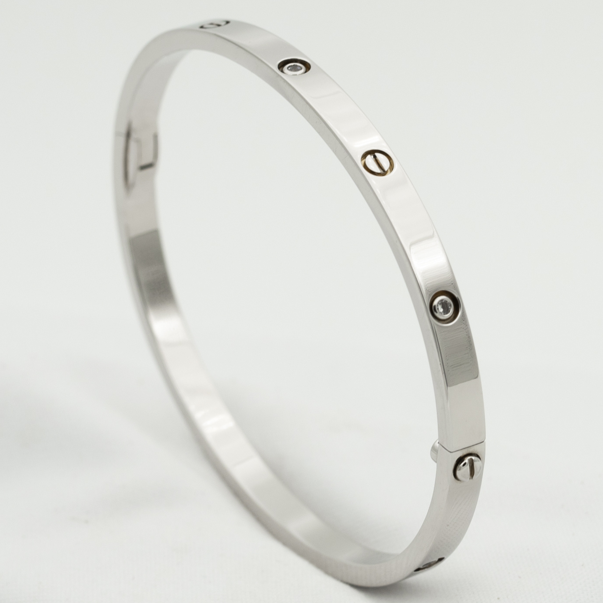 CARTIER LOVE BRACELET 3.65MM 6 DIAMONDS