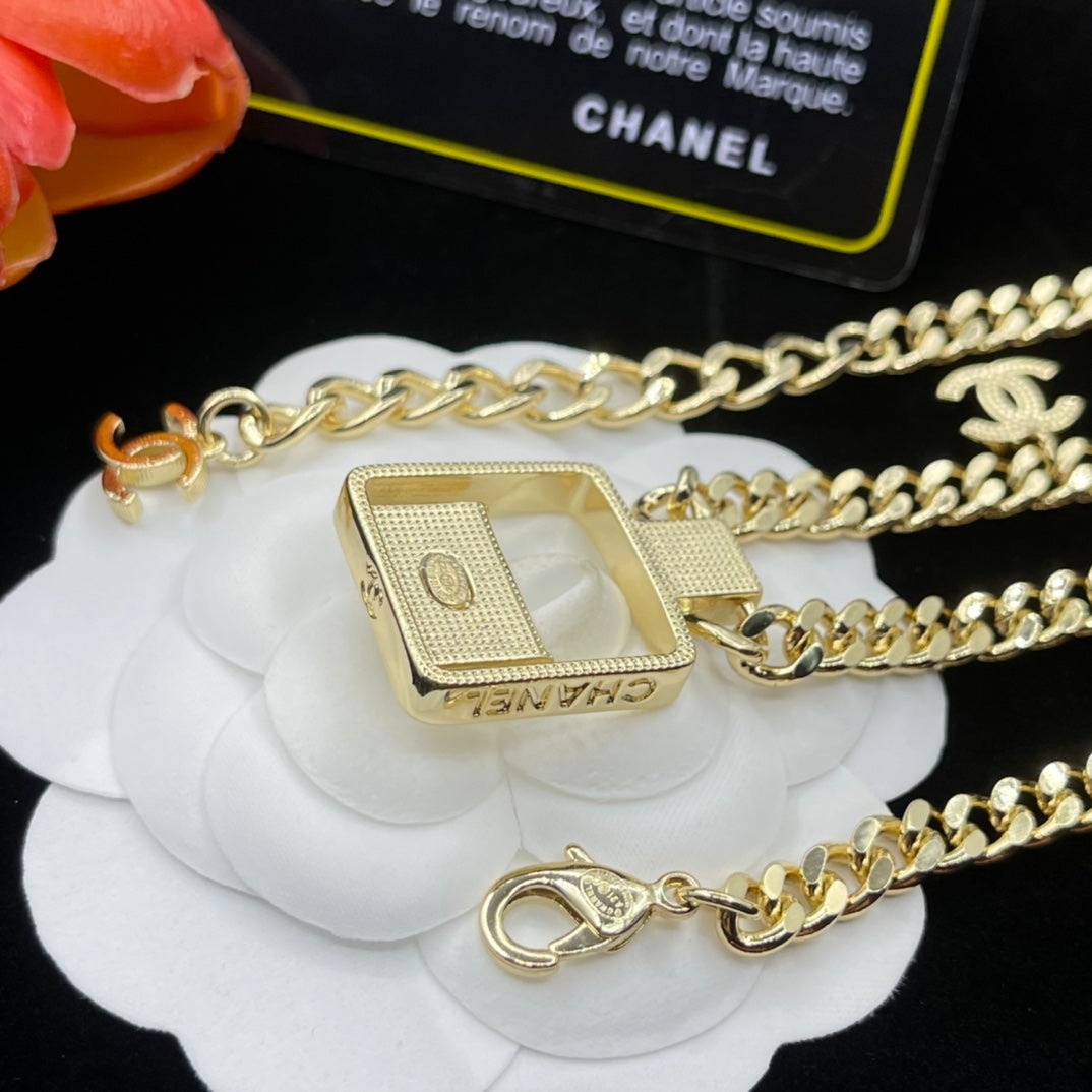 18K  Chanel Bag Pendant Chain Necklace